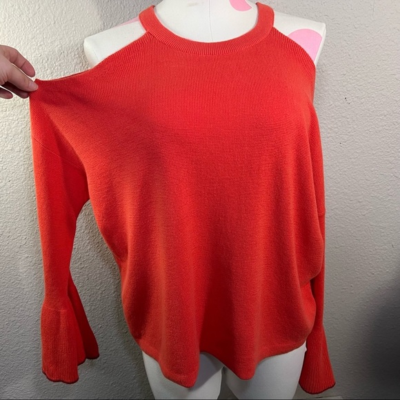 Anthropologie Knitted & Knotted Cold Shoulder Sweater - Picture 3 of 13